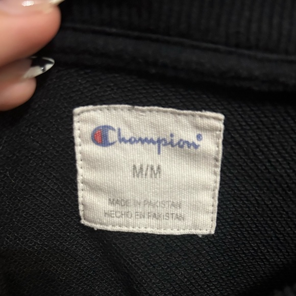Champion Crewneck - Picture 3 of 3